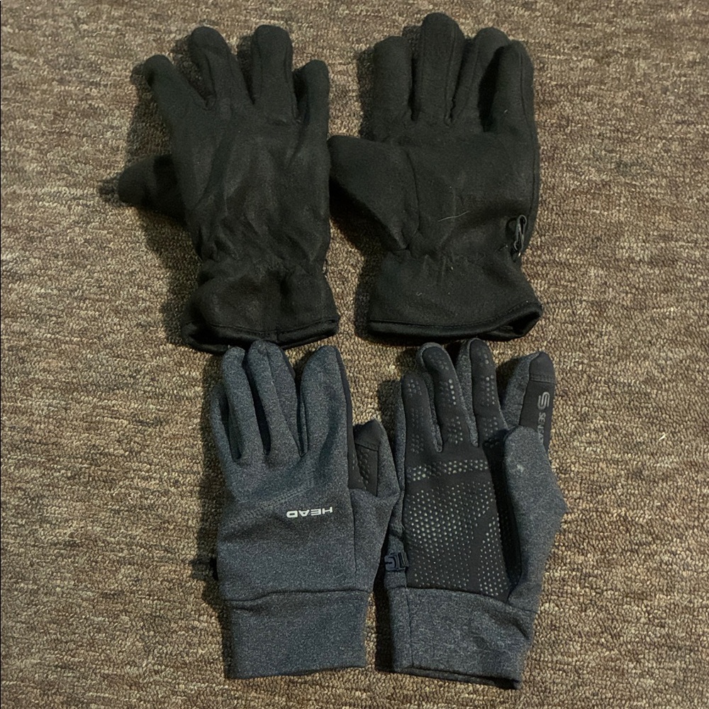 Head Black and Gray Gloves Set